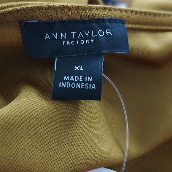 Ann Taylor Factory  mustard brown long sleeve blouse  Sz XL  NWT - Picture 4 of 5